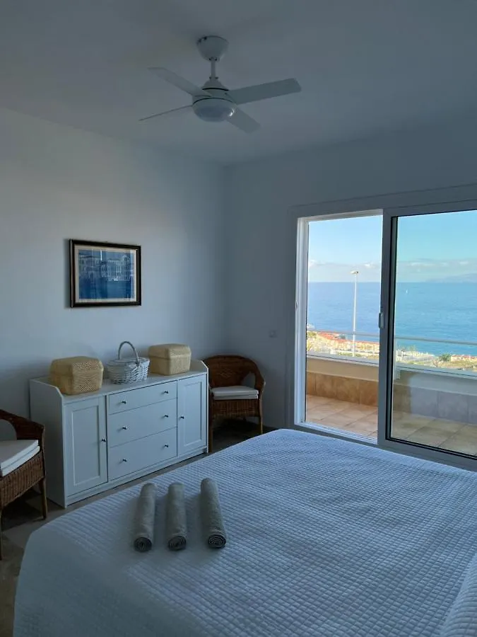 Luxury House With 3 Bedrooms, Sea Wiew And Swimming Pool In A Quiet Residence Puerto de Santiago